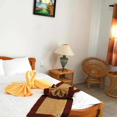 Phi Yen Hotel Chi Khu Co Ong Екстер'єр фото
