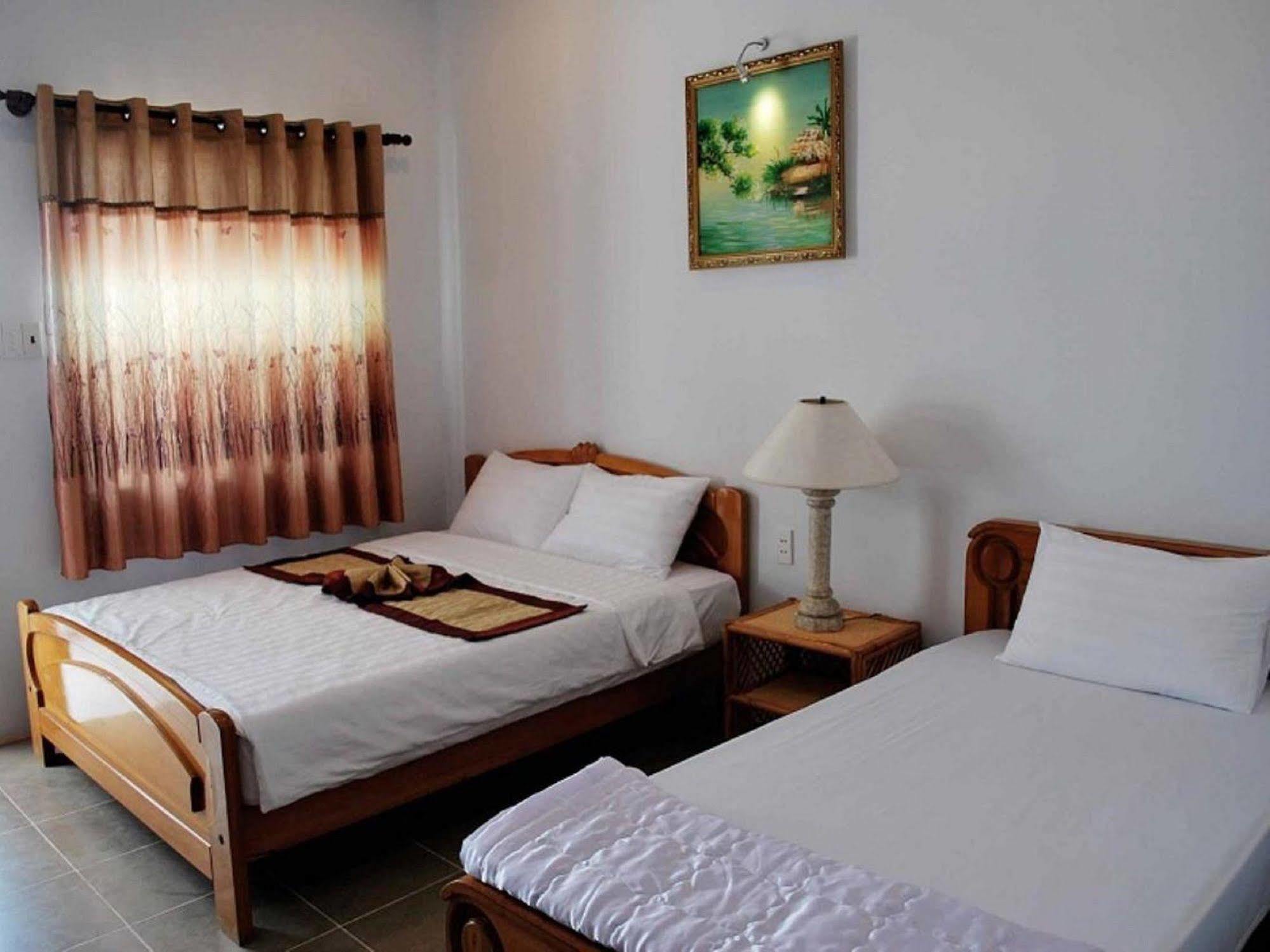 Phi Yen Hotel Chi Khu Co Ong Екстер'єр фото