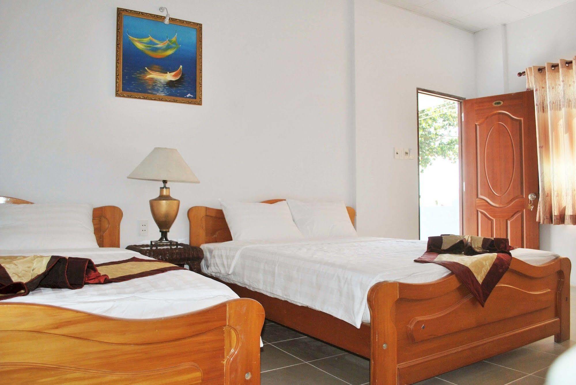 Phi Yen Hotel Chi Khu Co Ong Екстер'єр фото