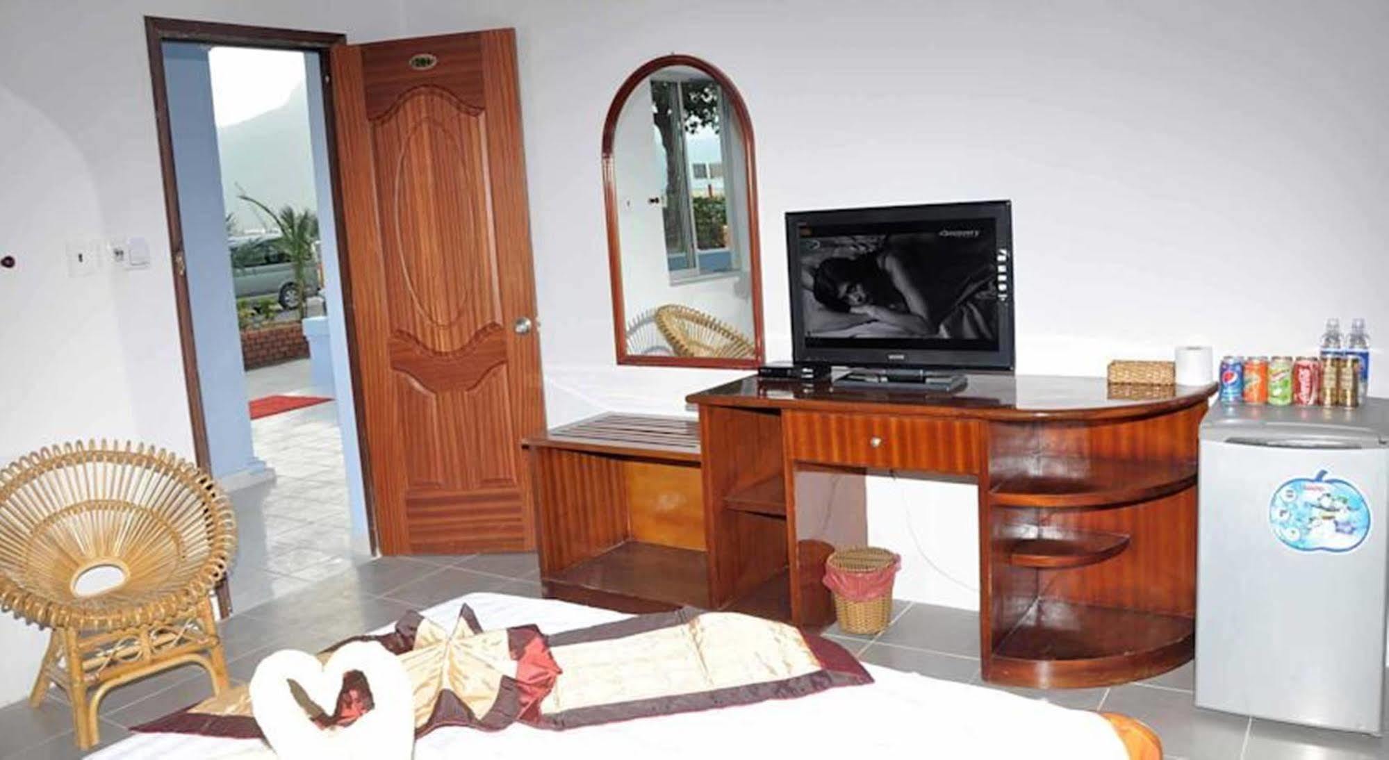 Phi Yen Hotel Chi Khu Co Ong Екстер'єр фото